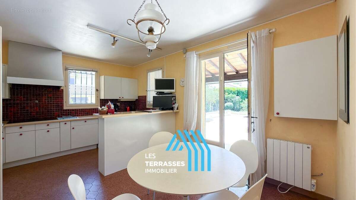 Maison 182 m² à Montelimar  - photo 8