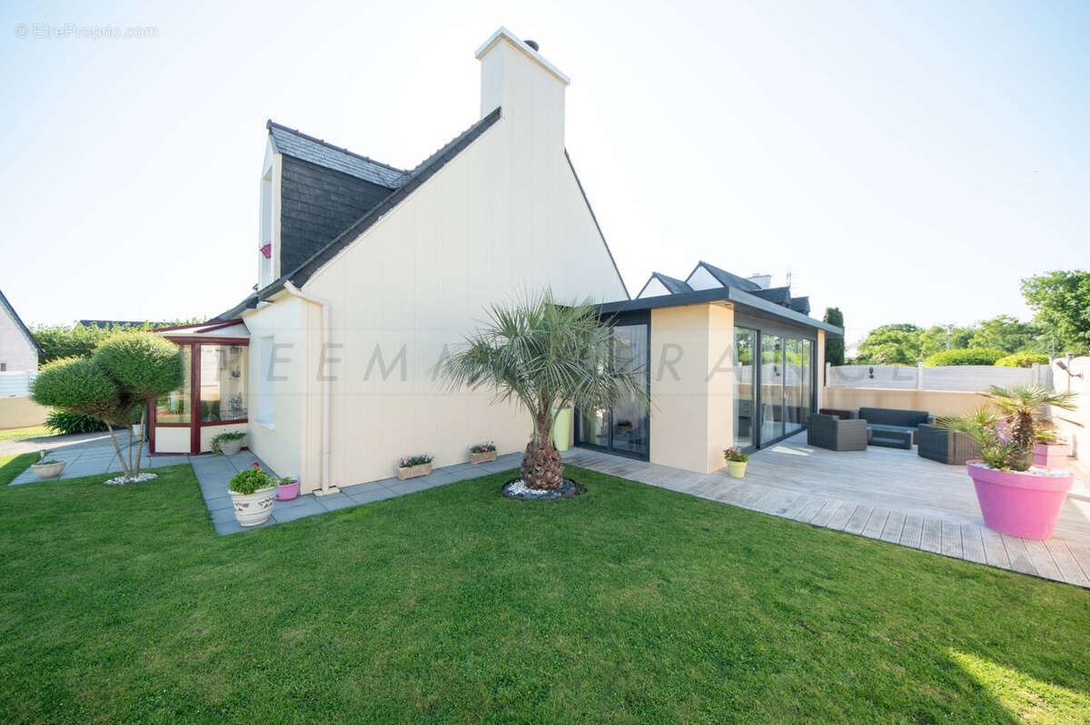 A vendre - guilers - maison de 150 m2 - 4 chambres - terrain de 545 m2 - dependances - 354000€ - photo 2