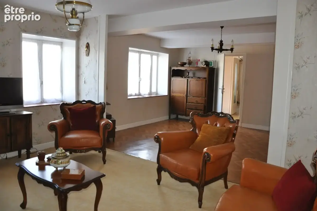 Jolie maison de village avec 3 chambres et plusieurs dépendances aménageables - photo 2