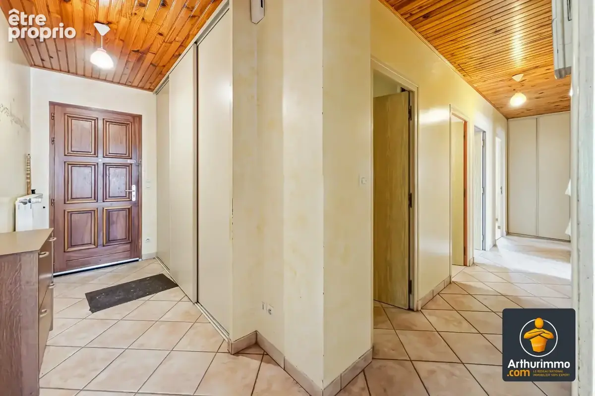 SAINT-VICTOR – Maison familiale avec sous-sol complet, grand terrain de 5 588 m² et aucun vis-à-vis - photo 12