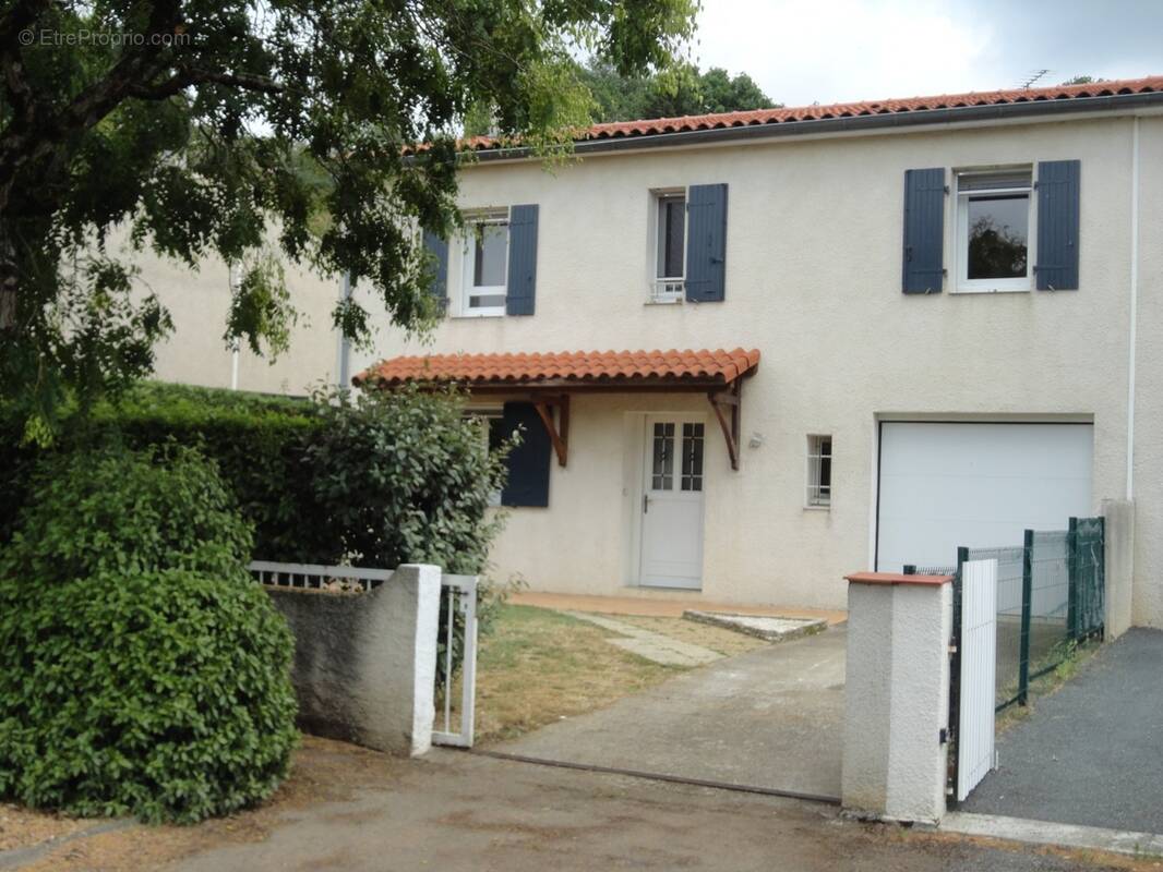 Maison à CASTRES