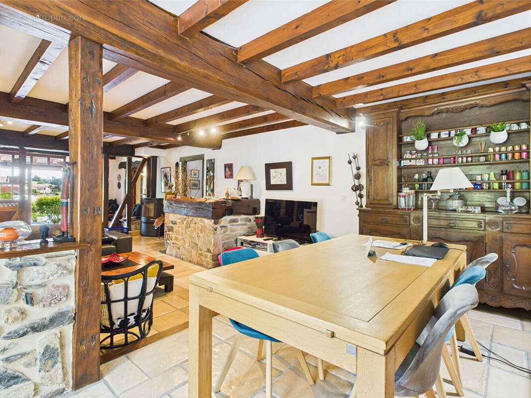 Maison à HASPARREN