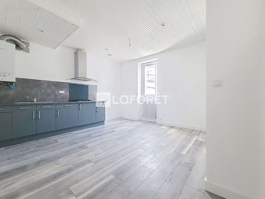 Appartement type T3, au coeur du centre ville. EN EXCLUSIVITE - photo 2