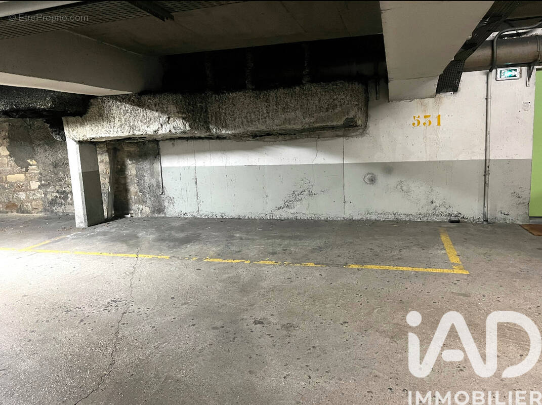 Photo 1 - Parking à PARIS-14E