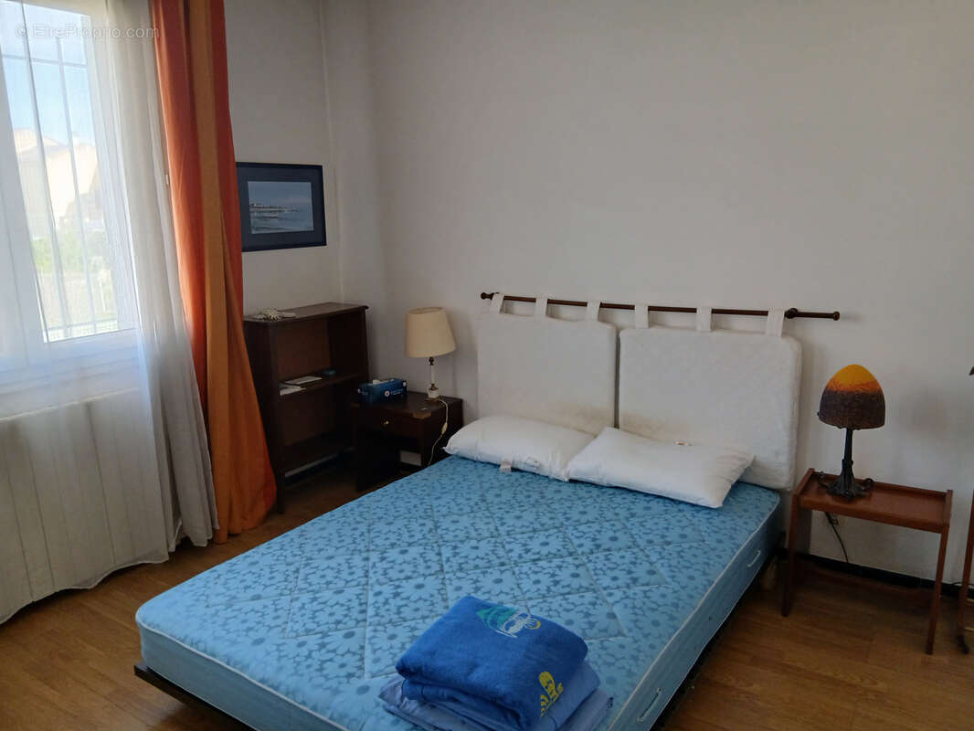 Maison à SAINT-HILAIRE-DE-BRETHMAS