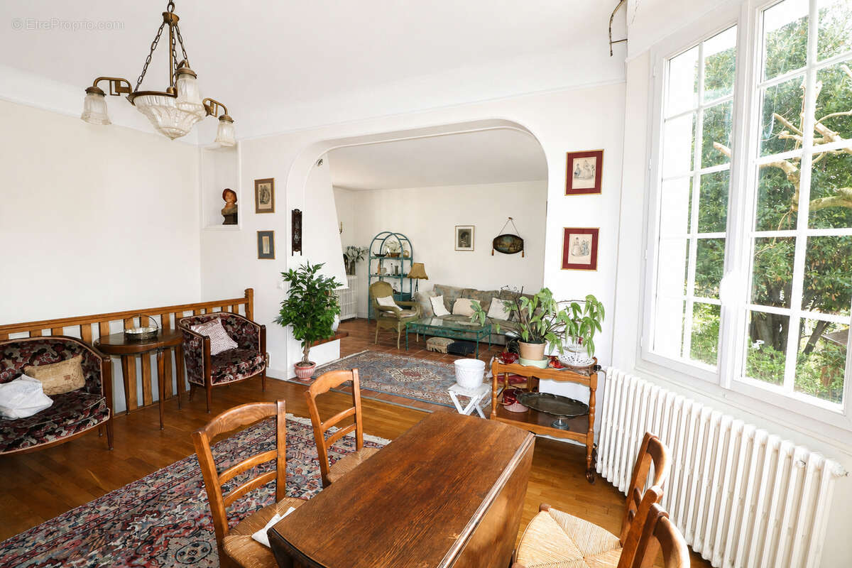 Maison Antony 8 pièce(s) 165.78 m2 avec beaucoup de charme - photo 4