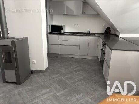 Appartement 104 m² à Monchy-Humieres  - photo 6