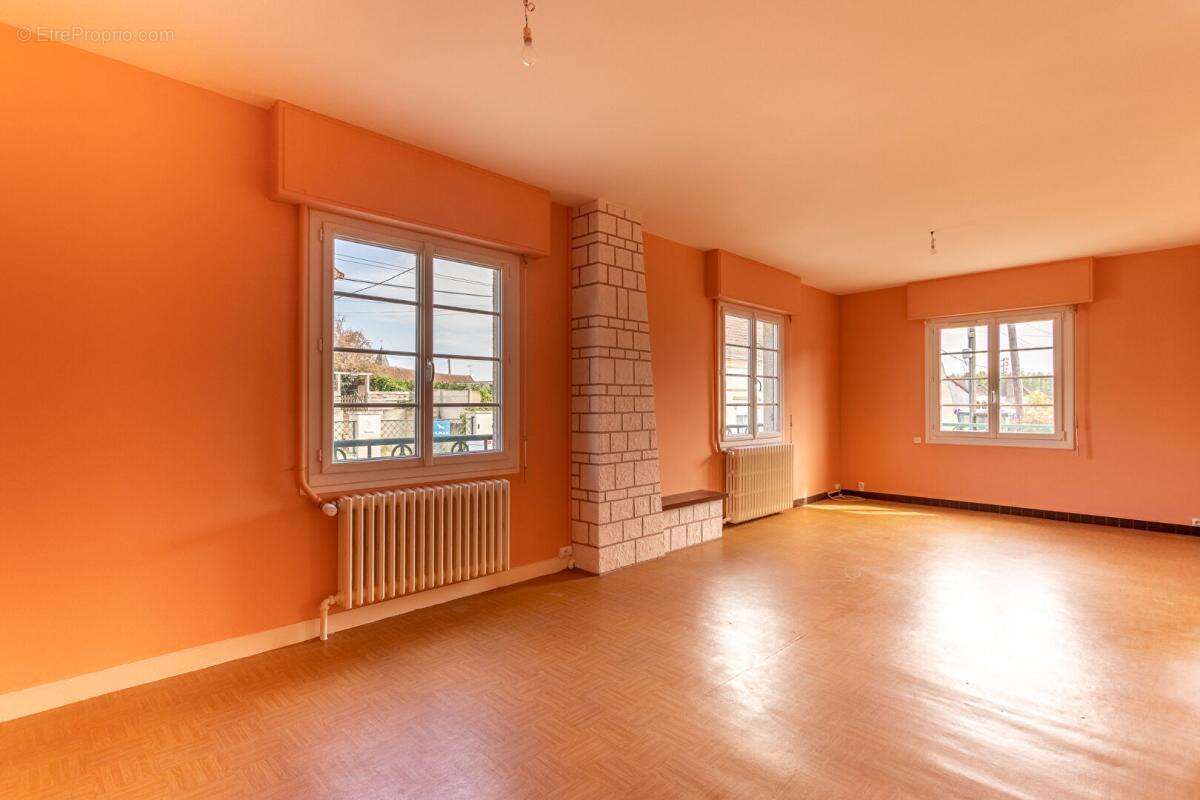 Maison à VILLEFRANCHE-SUR-CHER