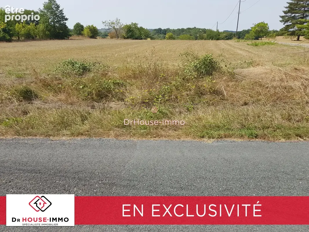Terrain 2115 m² à Verteillac  - photo 260