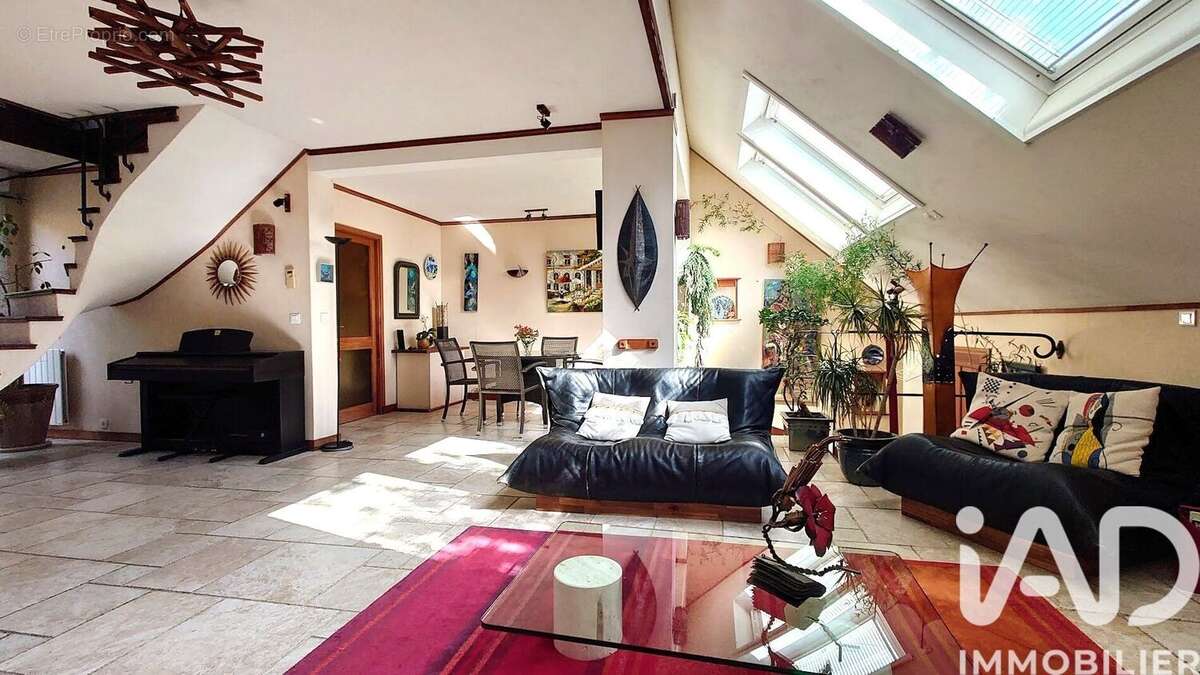 Photo 2 - Maison à VELIZY-VILLACOUBLAY