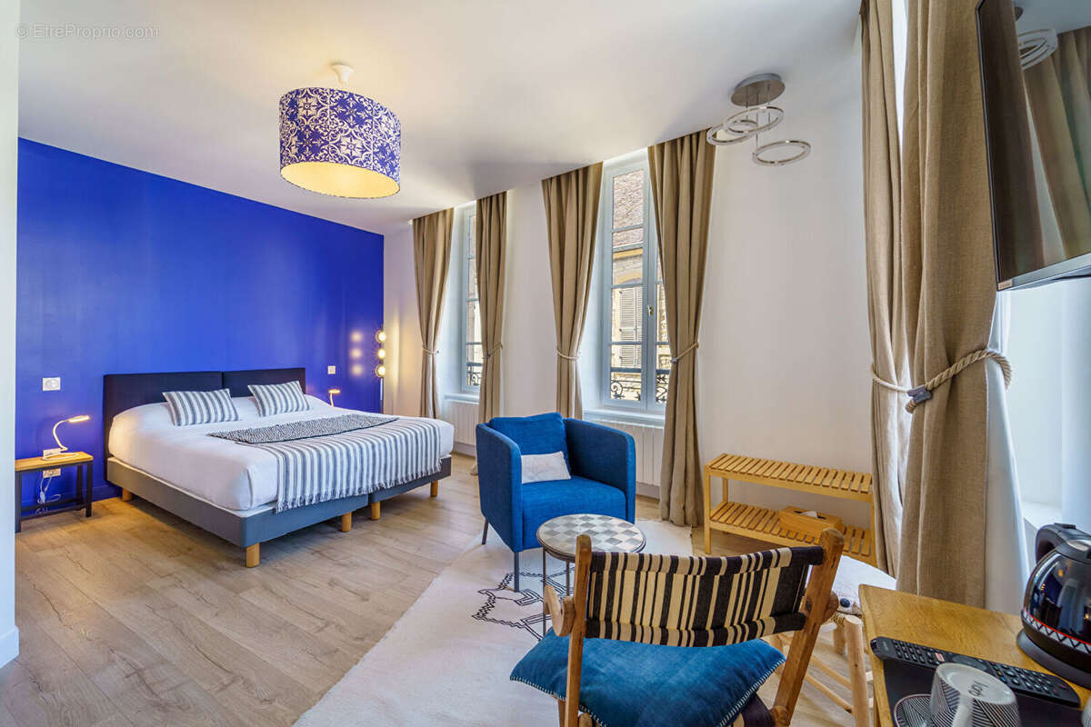 Maison à NUITS-SAINT-GEORGES