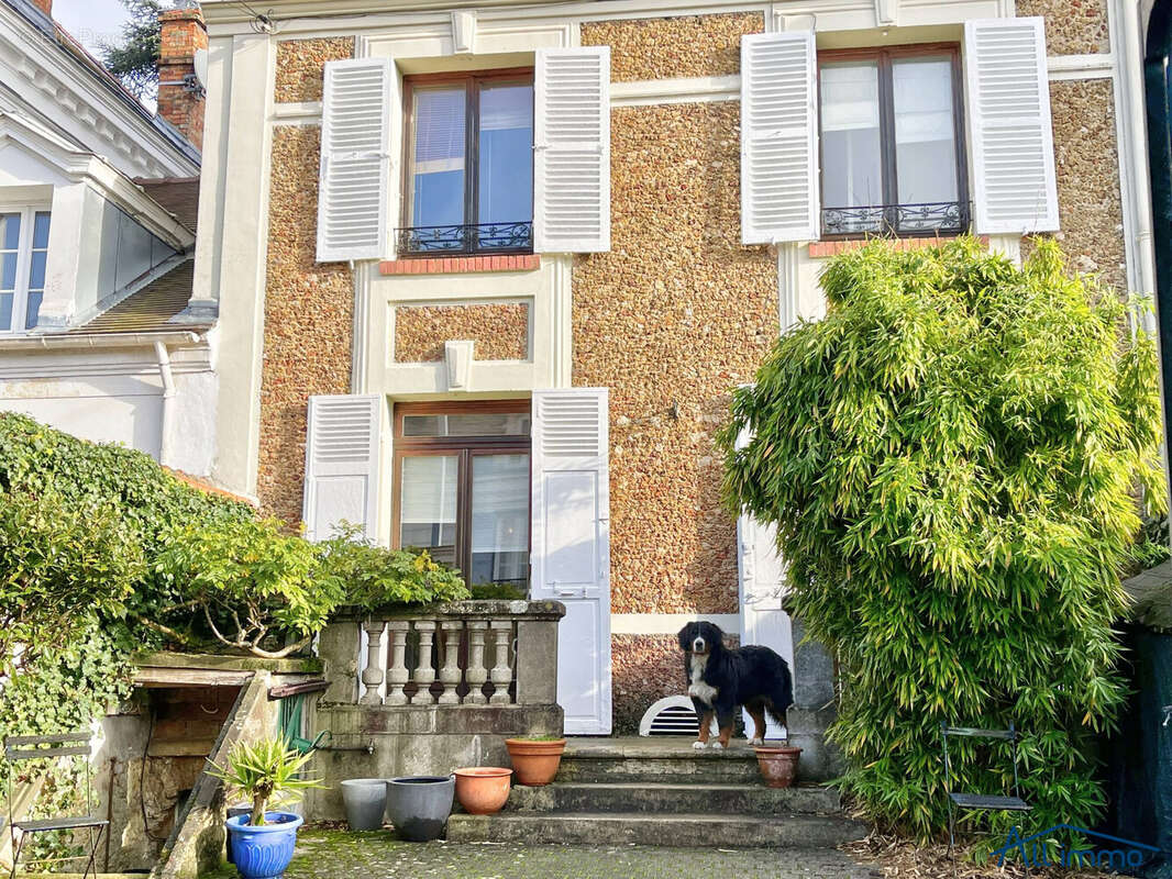 Maison à SUCY-EN-BRIE