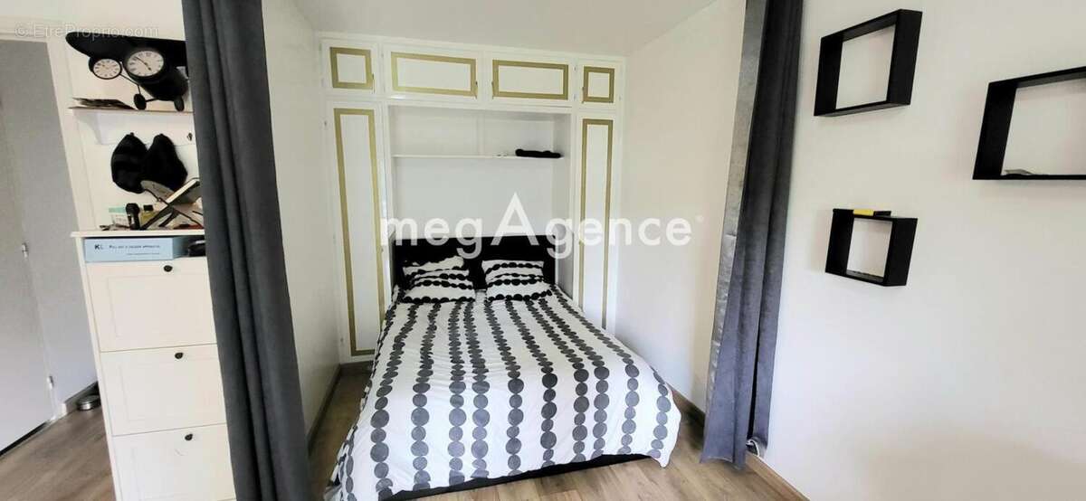 Appartement à COMBS-LA-VILLE