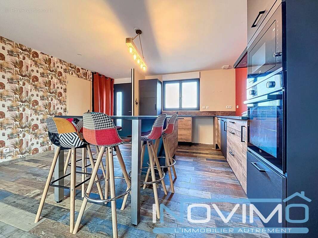 Maison à VIEILLE-EGLISE