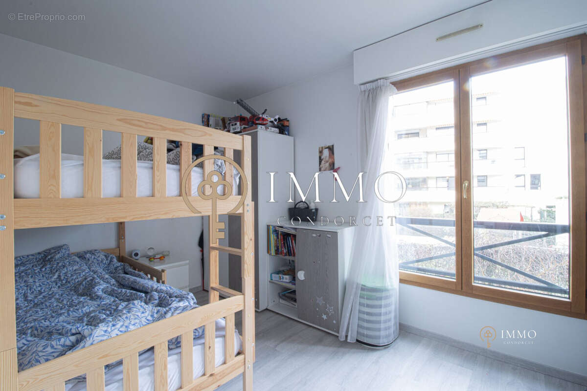 Appartement à BOURG-LA-REINE