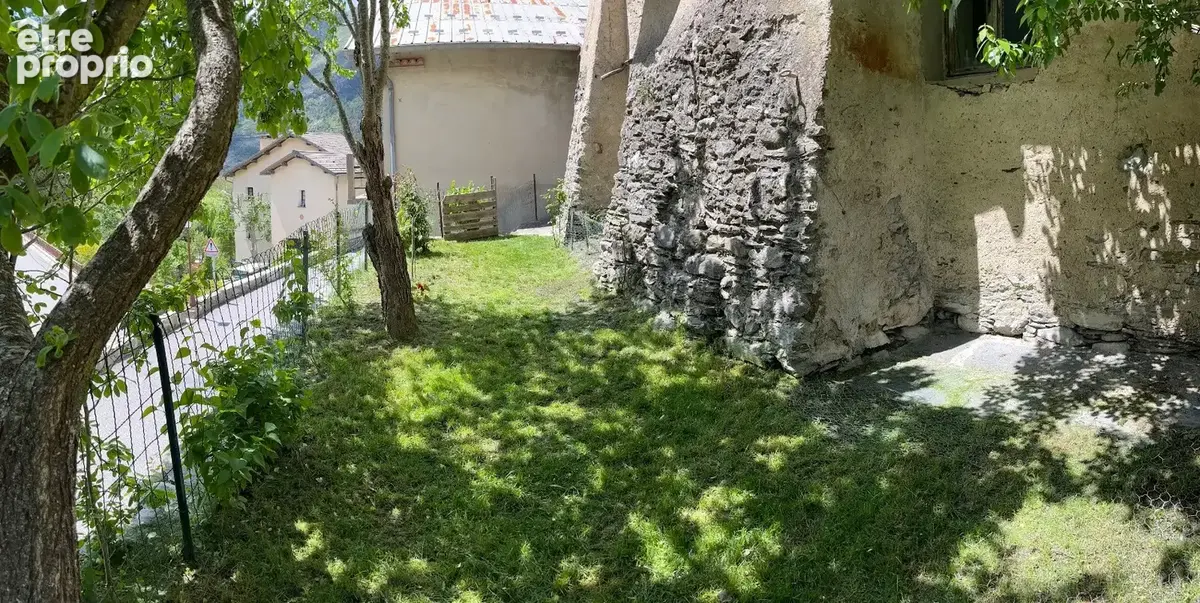 Appartement deux pieces, 2 balcons, grande cave et jardin - photo 5