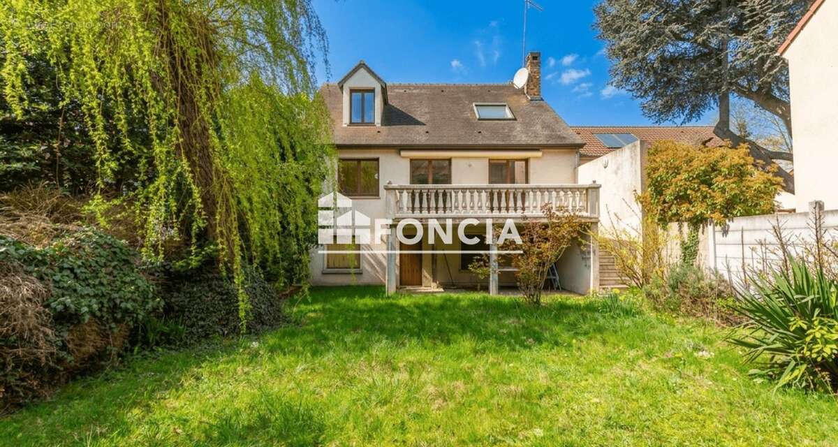 Maison à L'HAY-LES-ROSES