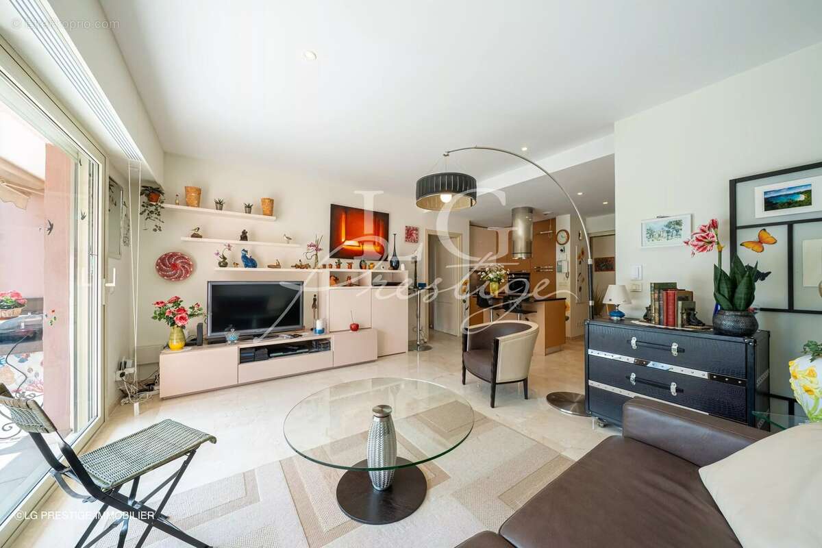 Appartement à THEOULE-SUR-MER