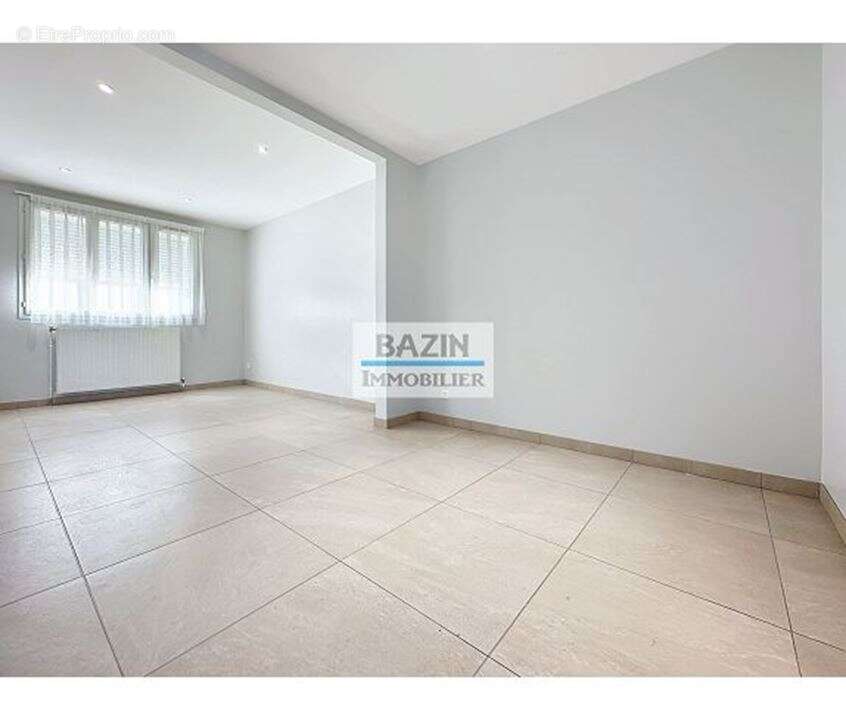 Maison à VIRY-CHATILLON