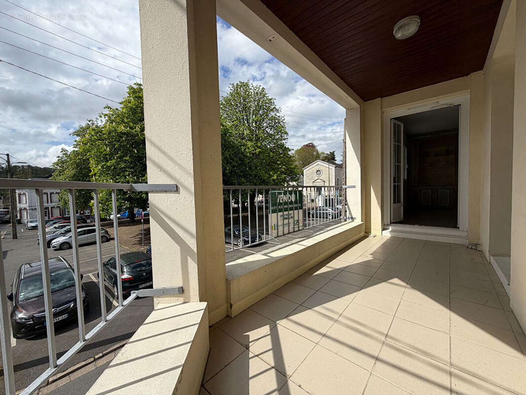 Maison à LILLEBONNE