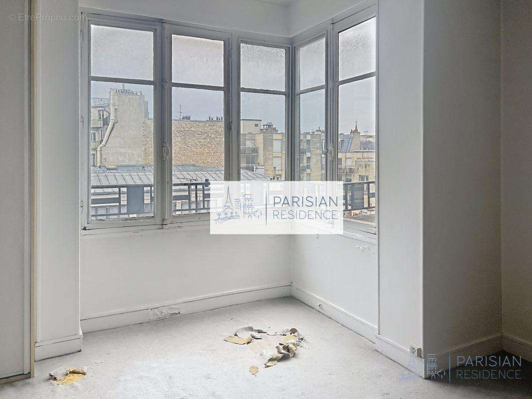 Appartement à PARIS-7E