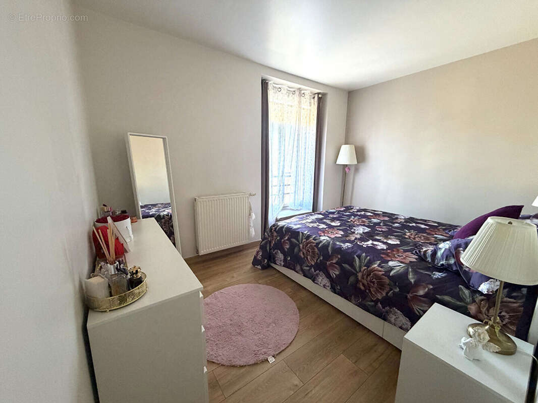 Appartement à SAINT-GRATIEN