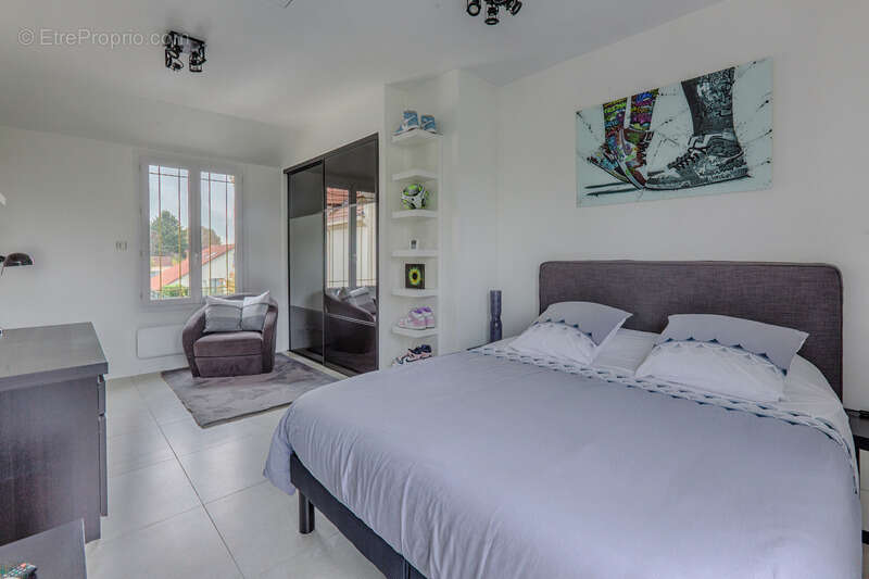 Maison à VILLAINES-SOUS-BOIS