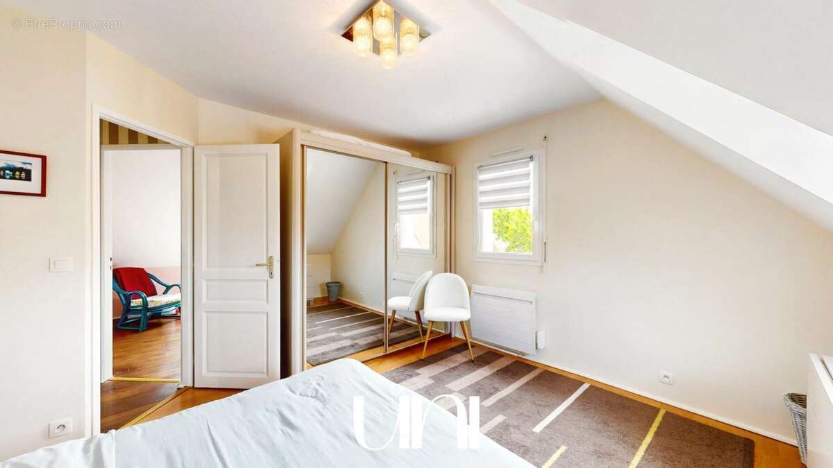 Maison à CORMELLES-LE-ROYAL