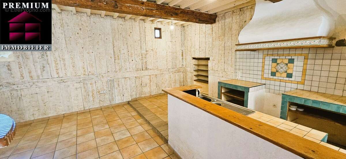 Maison à SAINT-ESTEVE