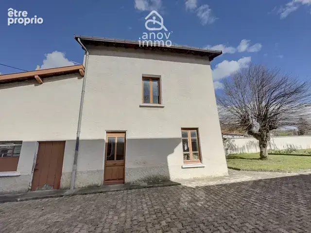 Maison de village avec dépendances et beau terrain   fort po - photo 3