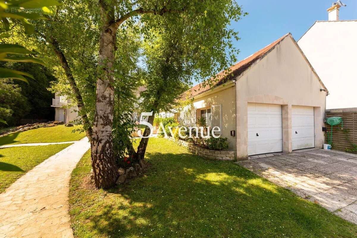 Maison à LAGNY-SUR-MARNE