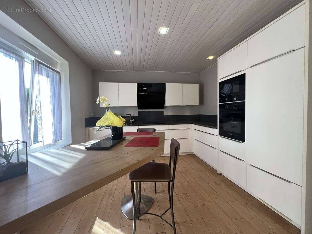 Maison à CARO