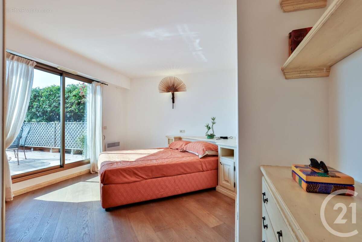 Appartement à CAP-D'AIL