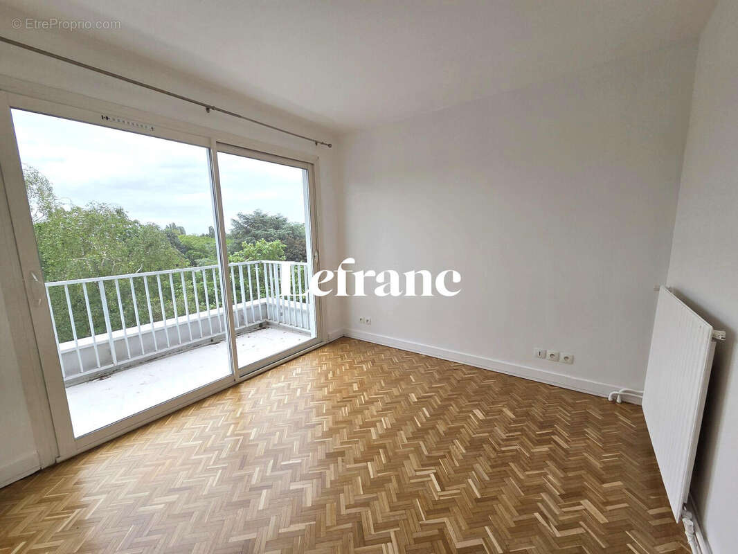 Appartement à GARCHES