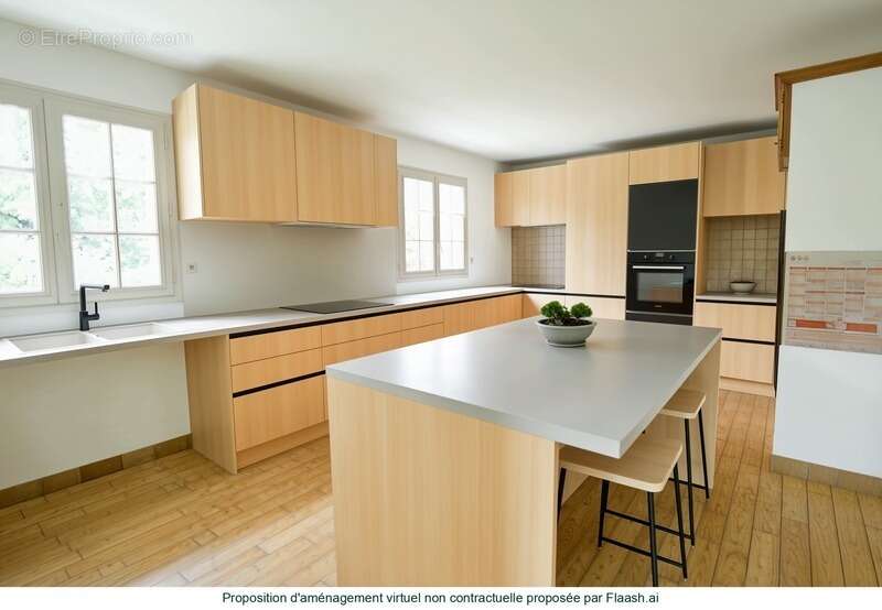 Maison en plein centre d'Avrillé avec grand terrain - photo 8