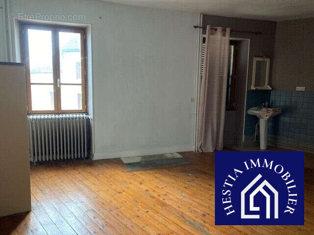 Appartement à CERVON