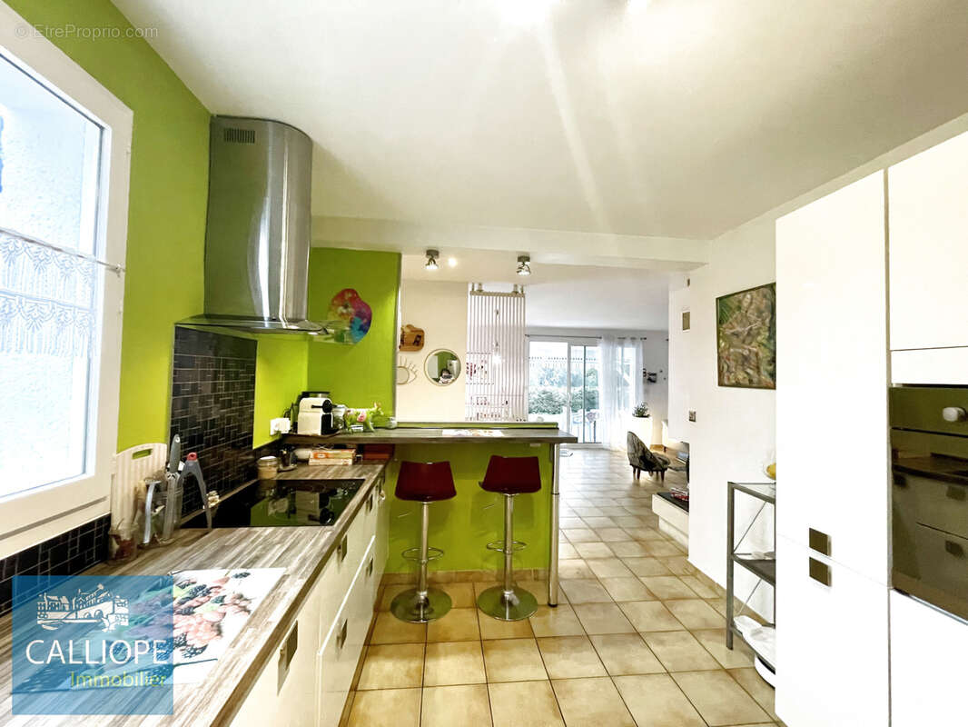 Maison à PAREMPUYRE