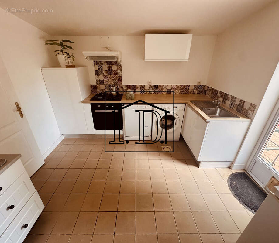 GITE CUISINE - Maison à BOURGOUGNAGUE