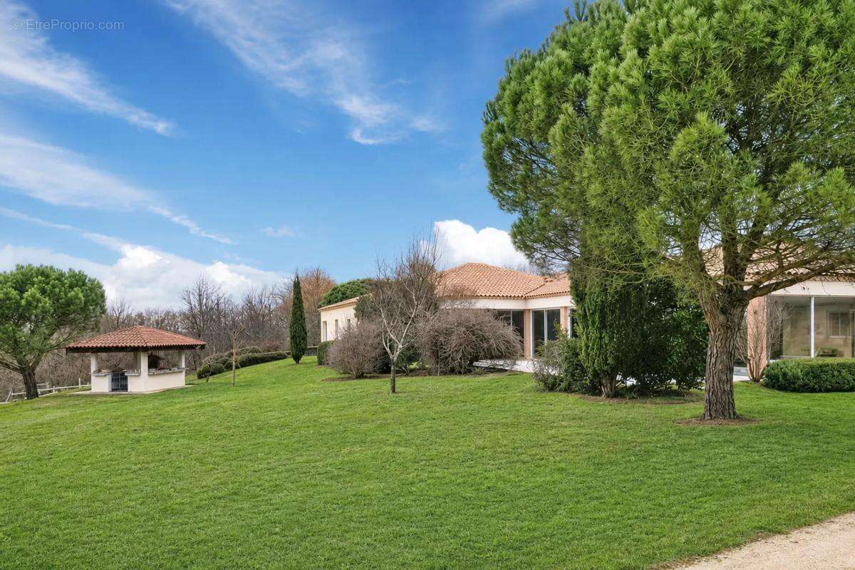 Maison à CABANAC-SEGUENVILLE