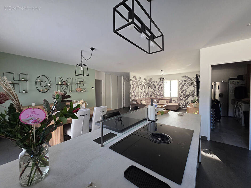 Maison à BREUIL-MAGNE