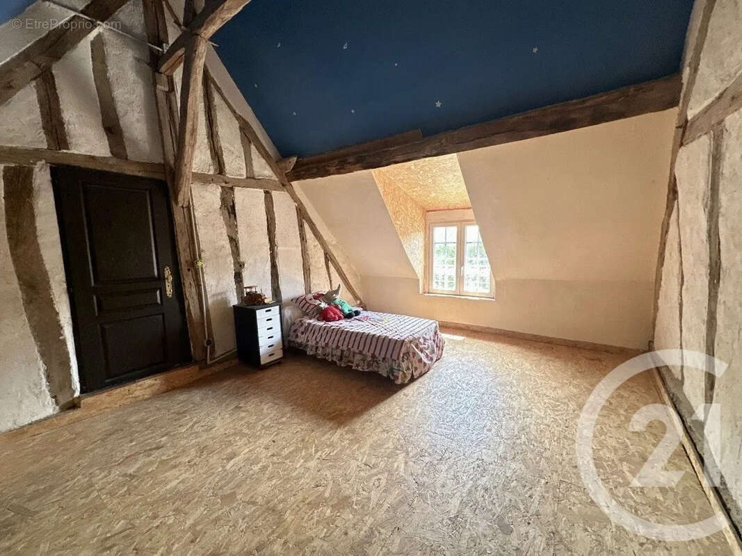Maison 186 m² à Saint-Pellerin  - photo 6