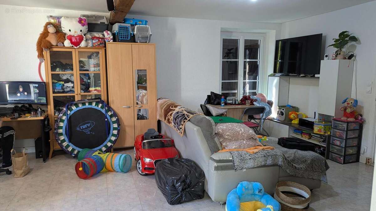 Photo 2 - Appartement à VAUJOURS