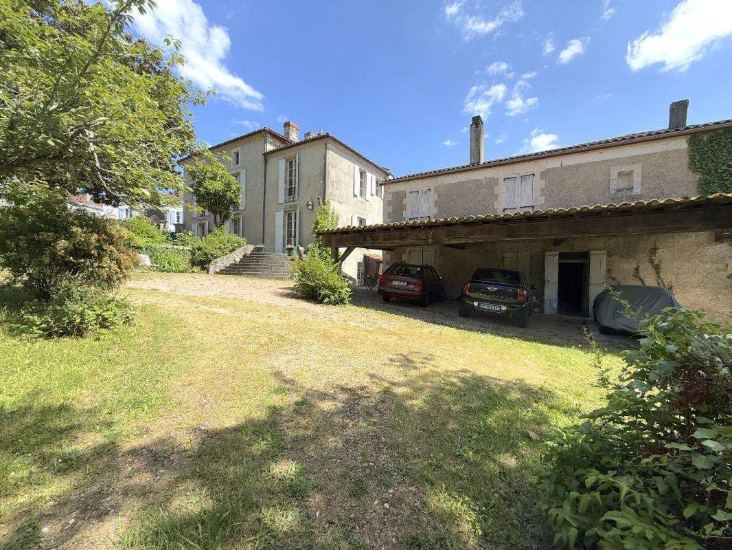 Maison à NONTRON