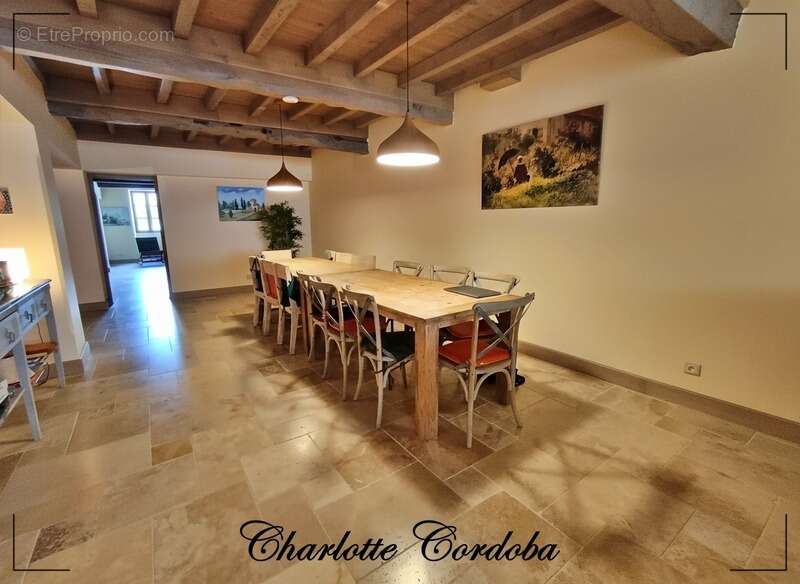 Demeure de caractère du XVIIIe siècle avec piscine, 5 suites et activité de chambres d'hôtes – Vianne - photo 4