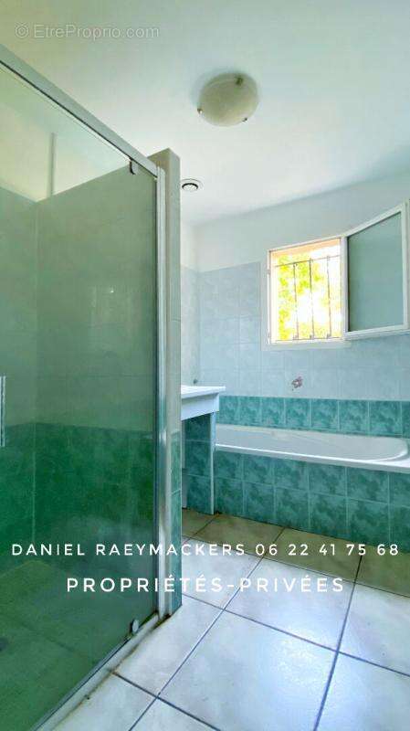 EXCLUSIVITÉ  Plain-pied 97 m², 3 chambres, garage et terrain clos de plus de 1 000 m² à 5 min de Montpon-Ménestérol - photo 9