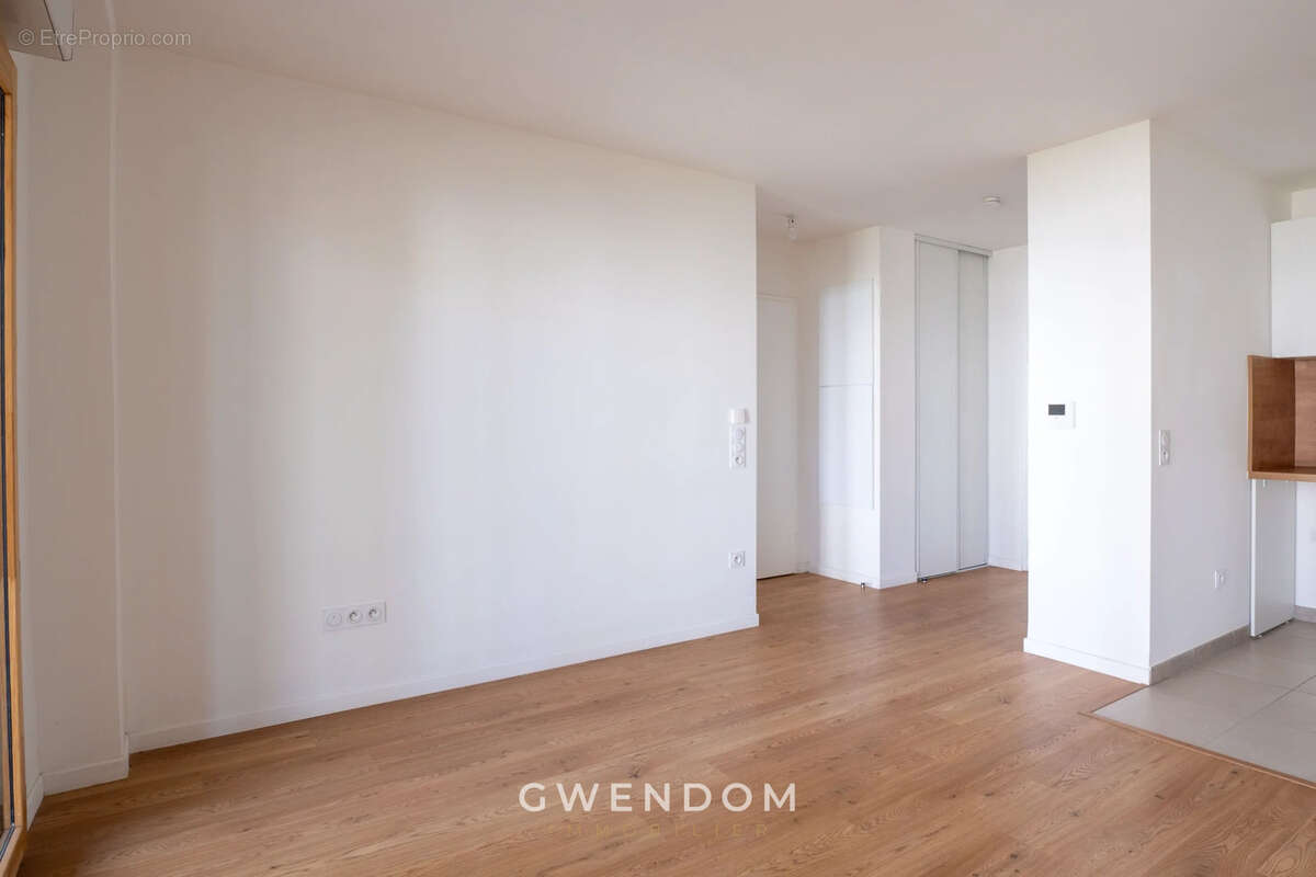 Appartement à TORCY