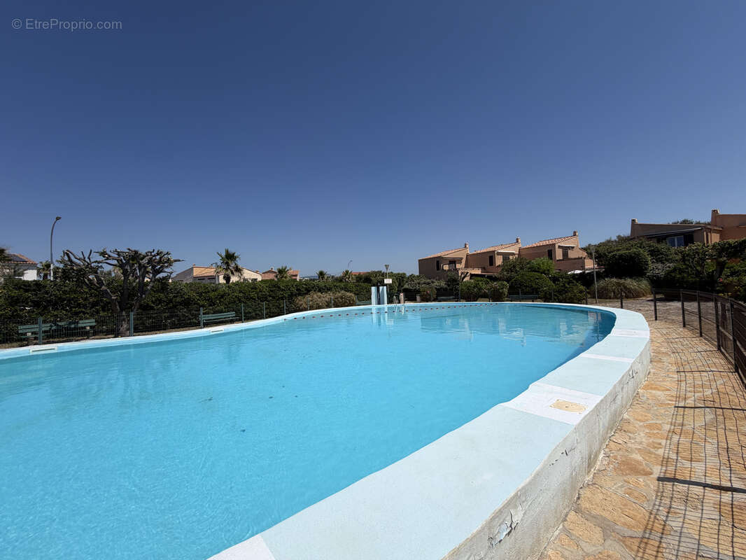 Appartement à SIX-FOURS-LES-PLAGES