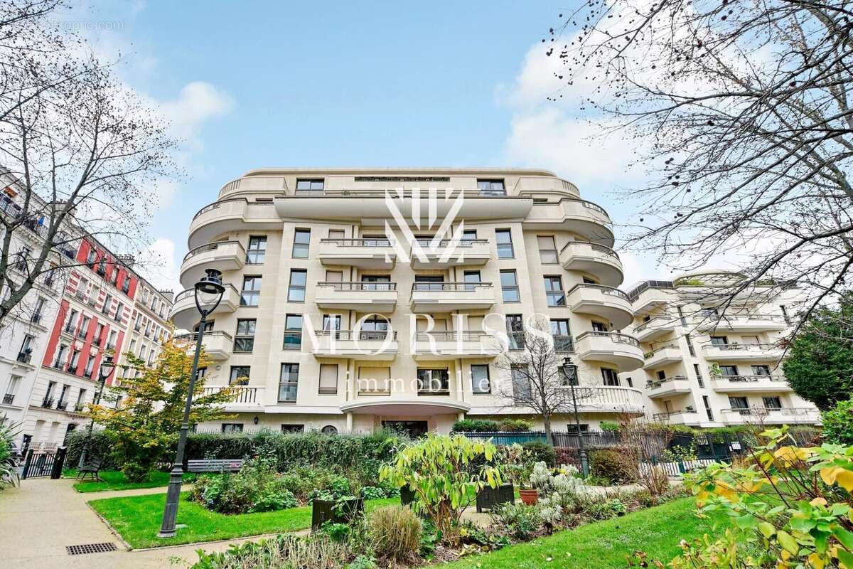 Appartement à LEVALLOIS-PERRET