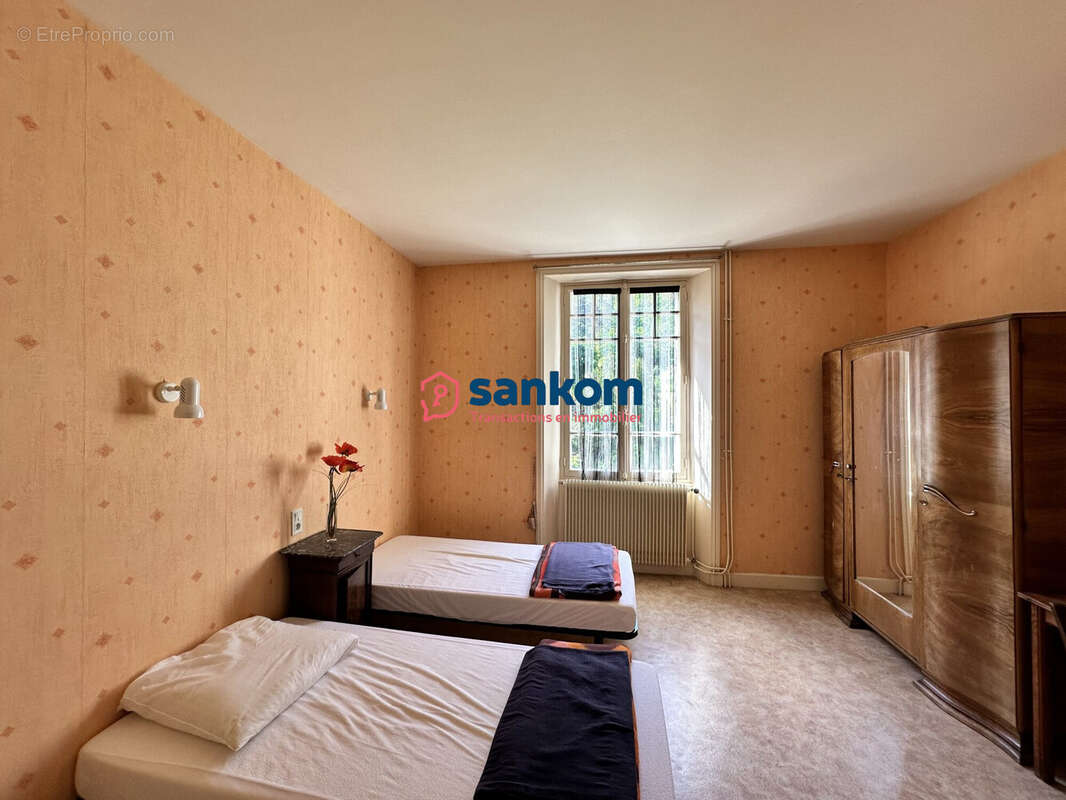 Appartement 350 m² à Lavoute-Sur-Loire  - photo 6