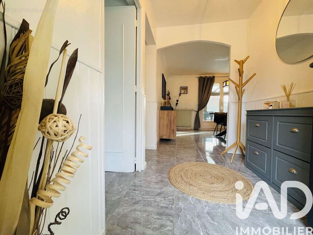 Photo 5 - Maison à CHAILLY-EN-BIERE